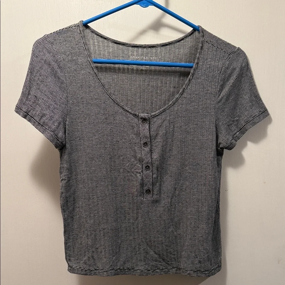 Women’s American Eagle Tee - Picture 1 of 3